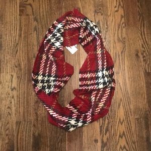 Infinity Scarf New with tags❄️